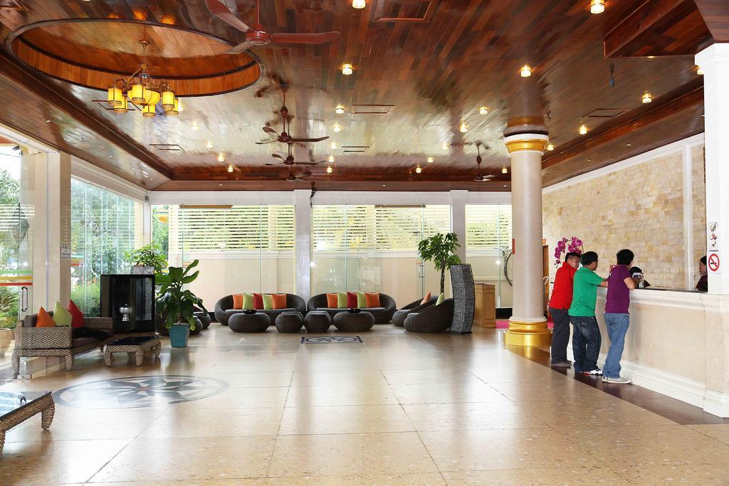 Serendipity Beach Resort Сиханоуквил Екстериор снимка