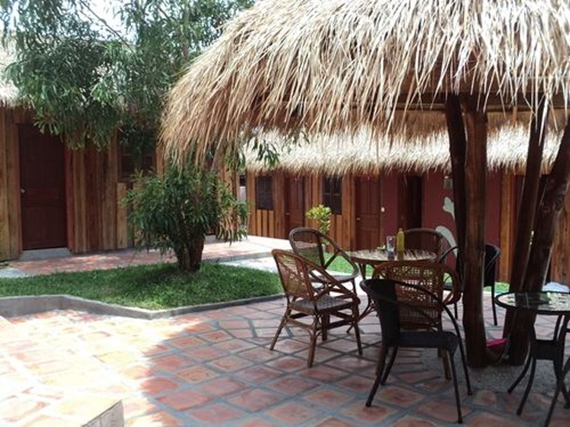 Serendipity Beach Resort Сиханоуквил Екстериор снимка